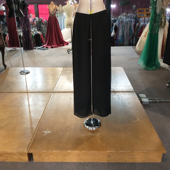 Fancy pants - Picture 2 of 7